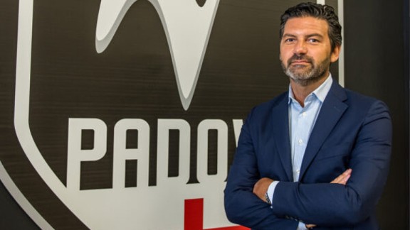 641e32db 979d f4d3 e492 55087186326c