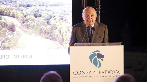 9f2454a6 432d fe0e 05ea 24f4fcac516e