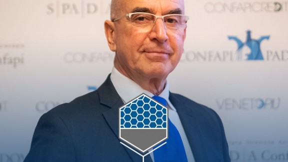 b09f537e 86c1 f09c 1e04 8ff01a52903d