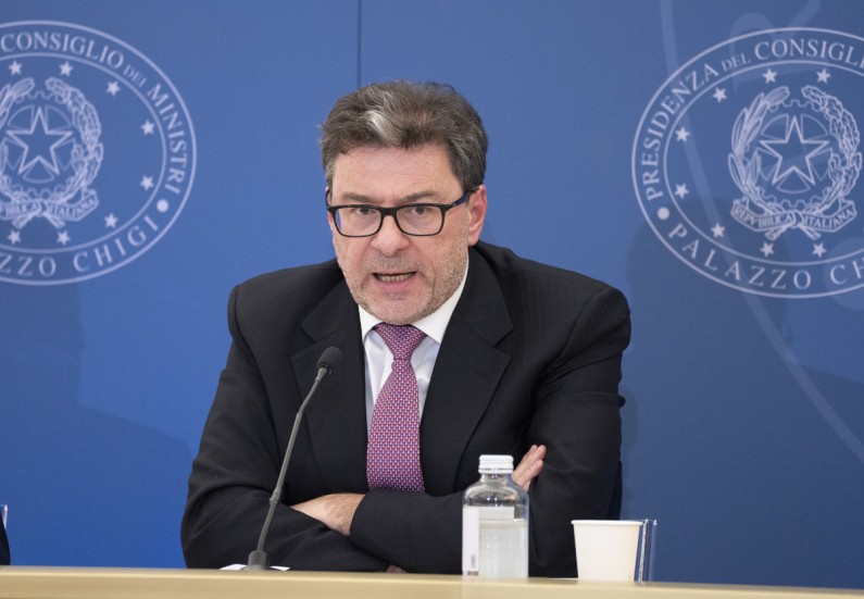 giorgetti.jpg