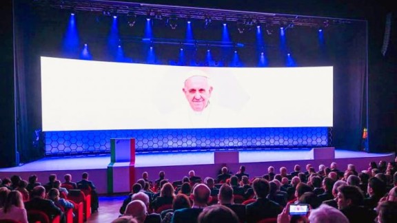 vDwGtNXezgwqTLRaxuyZ detail