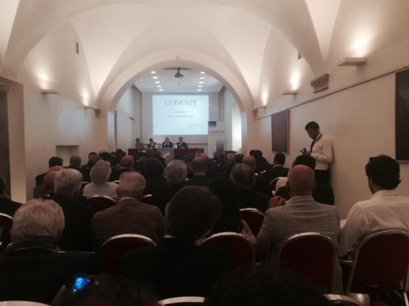 20150604assembleaconfapiroma.jpg