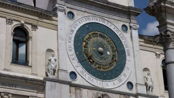 orologio piazza signori 2